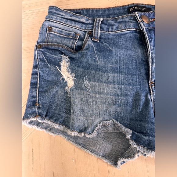 STS Blue Distressed Denim Cutoff Shorts – Size 27 - Picture 5 of 8
